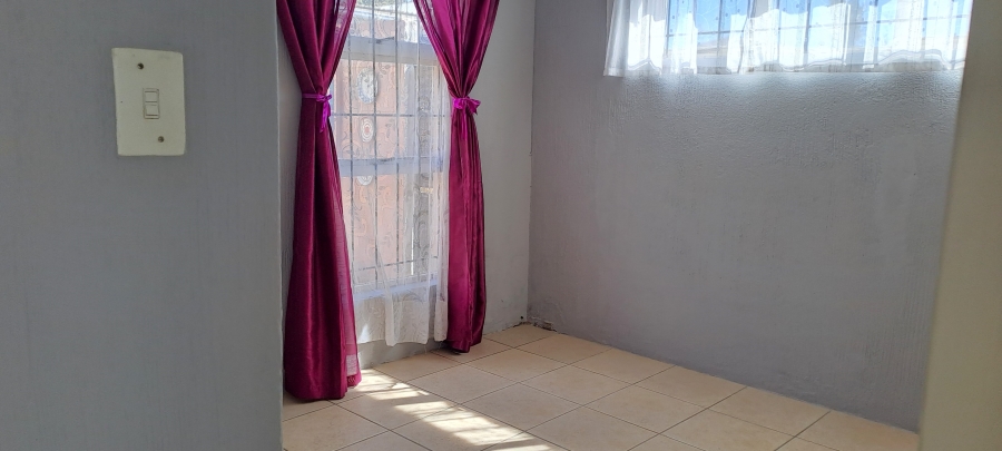 To Let 2 Bedroom Property for Rent in Anchorage Park Western Cape